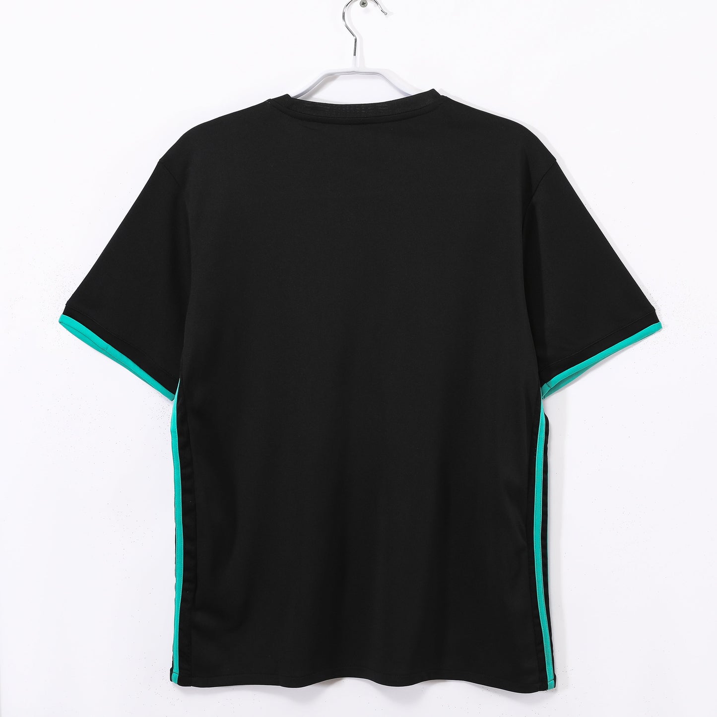 Maillot Rétro Real Madrid Extérieur 2017/2018