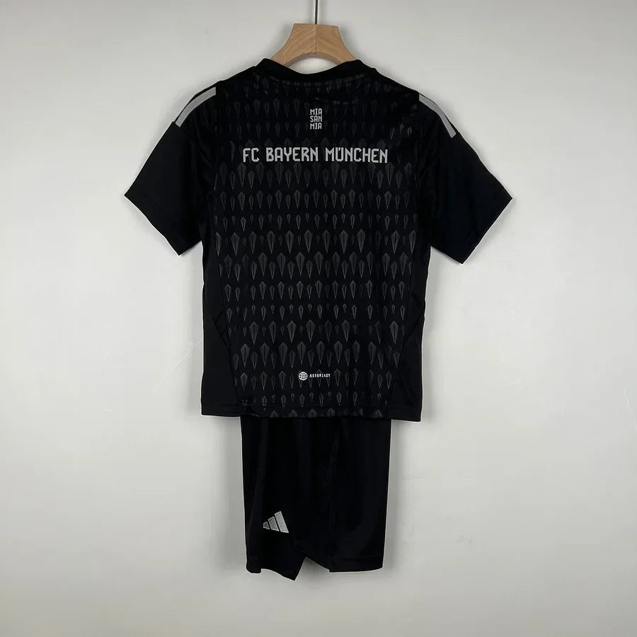 Kit Enfant Bayern Munich 2023-24