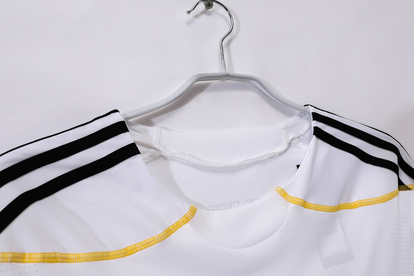 Maillot Rétro Real Madrid Domicile 2009/2010
