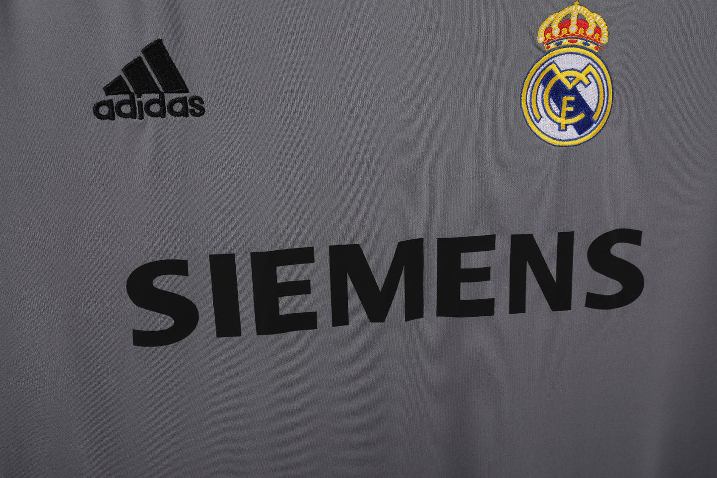 Maillot Rétro Real Madrid Extérieur 2005/2006