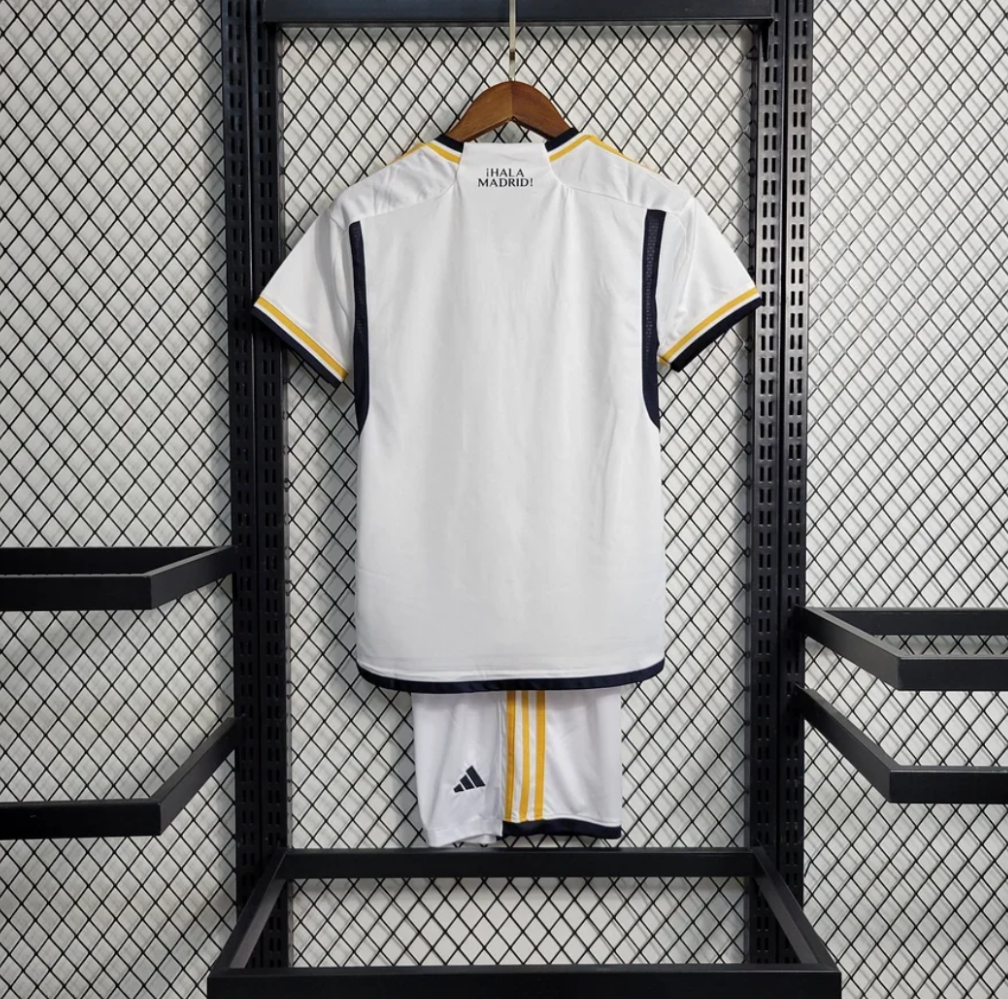 Kit Enfant Real Madrid 2023/24