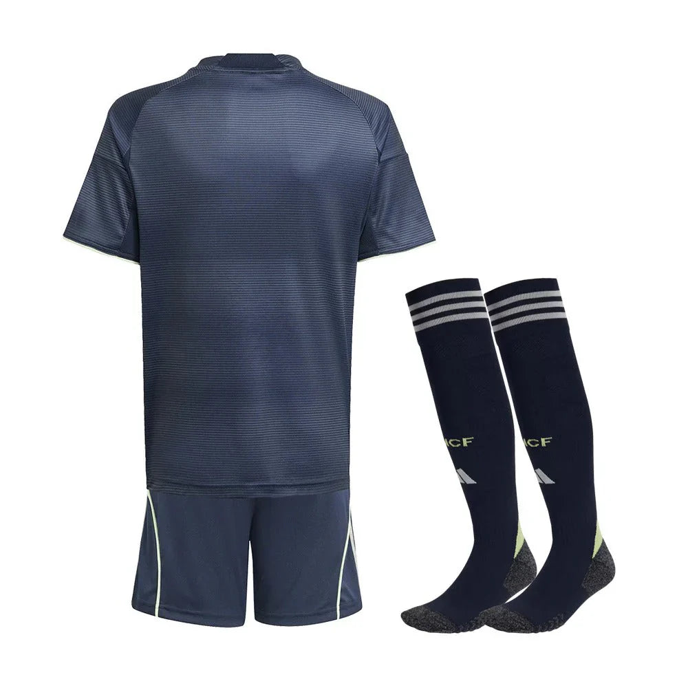 Kit Enfant Real Madrid Extérieur 2025/2026