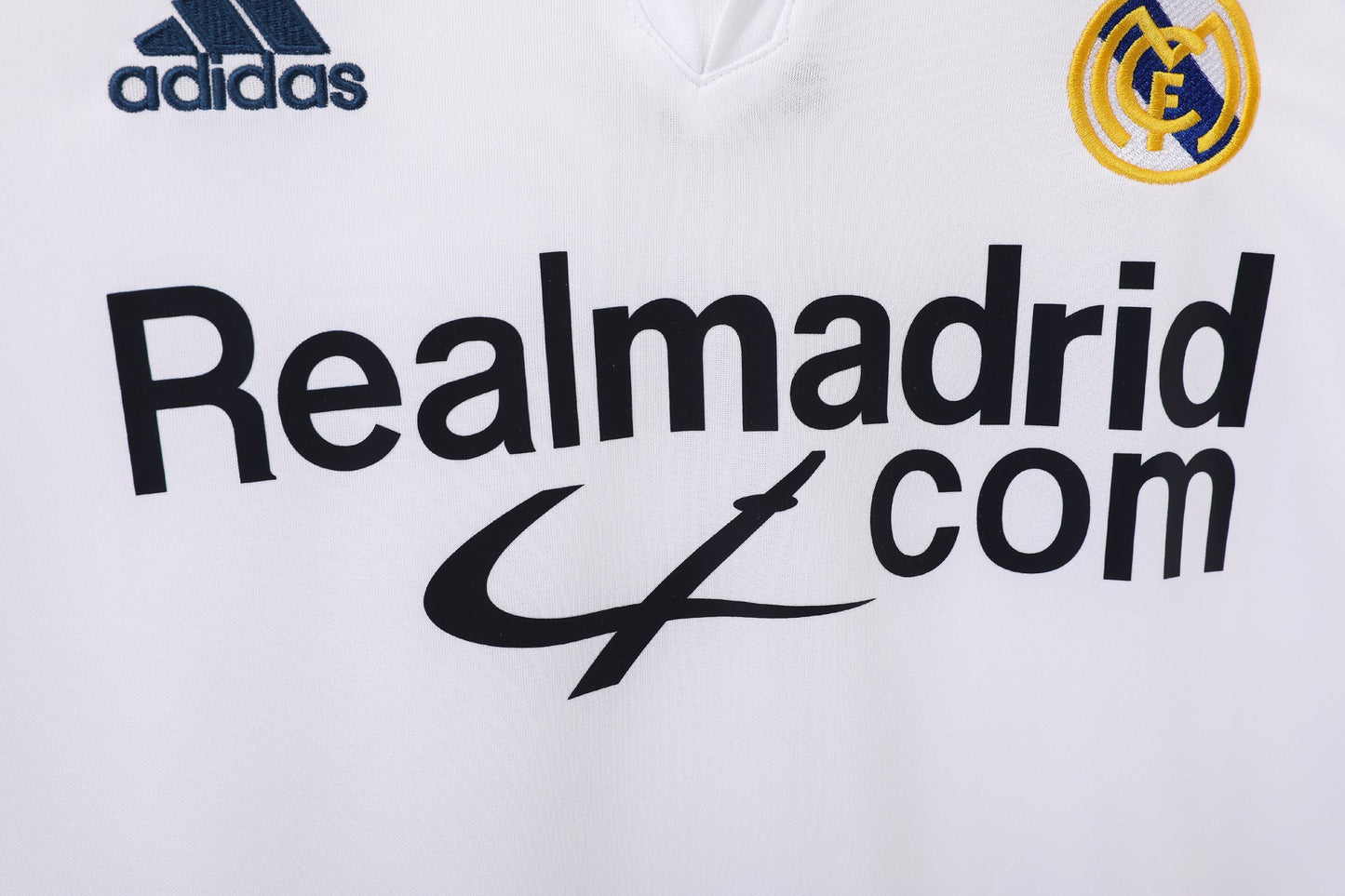 Maillot Rétro Real Madrid Domicile 2001/2002