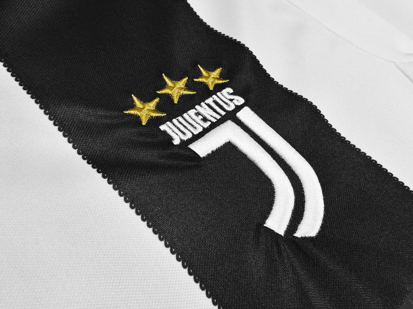 Maillot Rétro Juventus Domicile 2018/2019