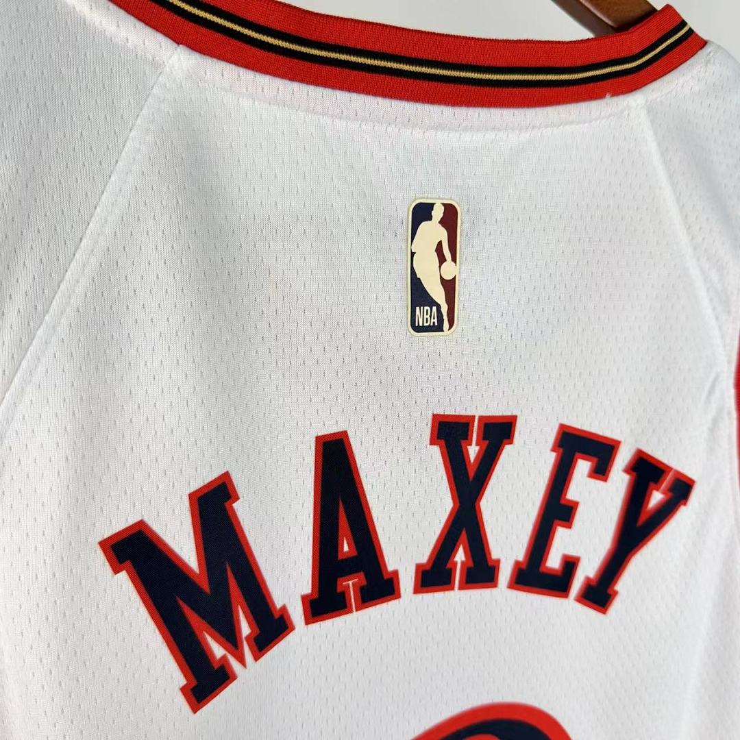 Saison 26 76ers Rétro Blanc n°0 Maxey
