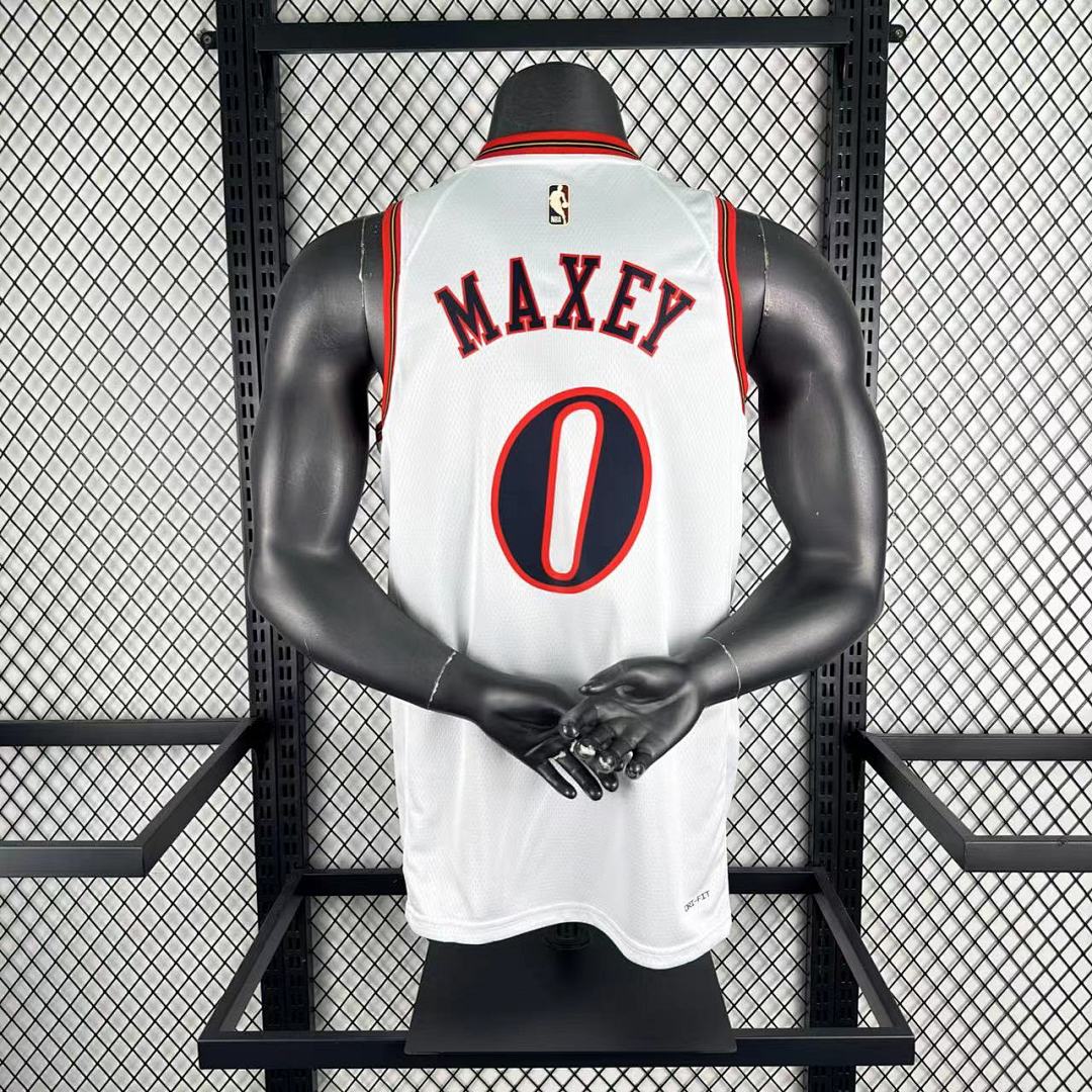 Saison 26 76ers Rétro Blanc n°0 Maxey