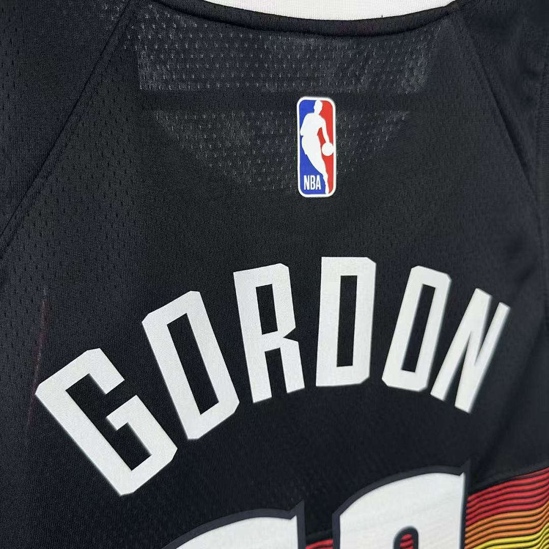 Saison 26 Nuggets City Edition n°32