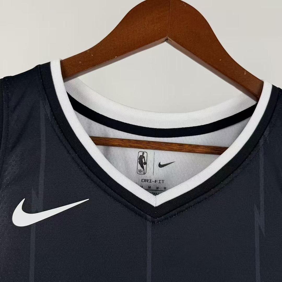 Saison 26 Raptors City Edition n°15