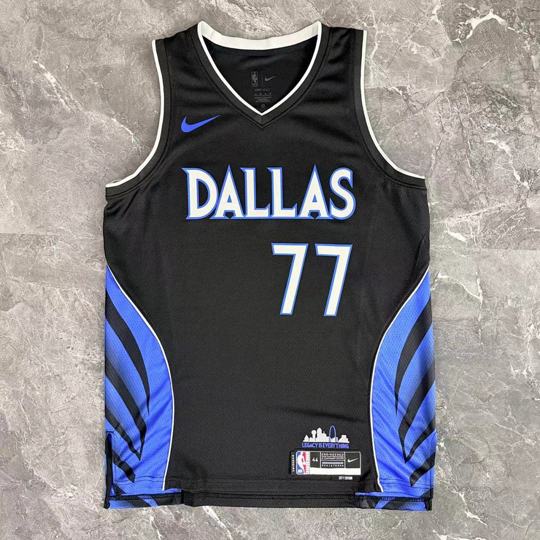 26 Mavericks City Edition n°77