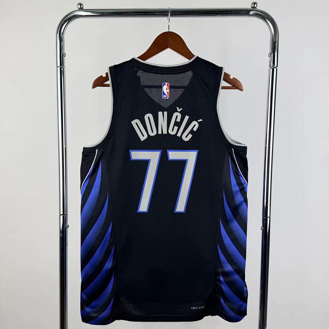 26 Mavericks City Edition n°77