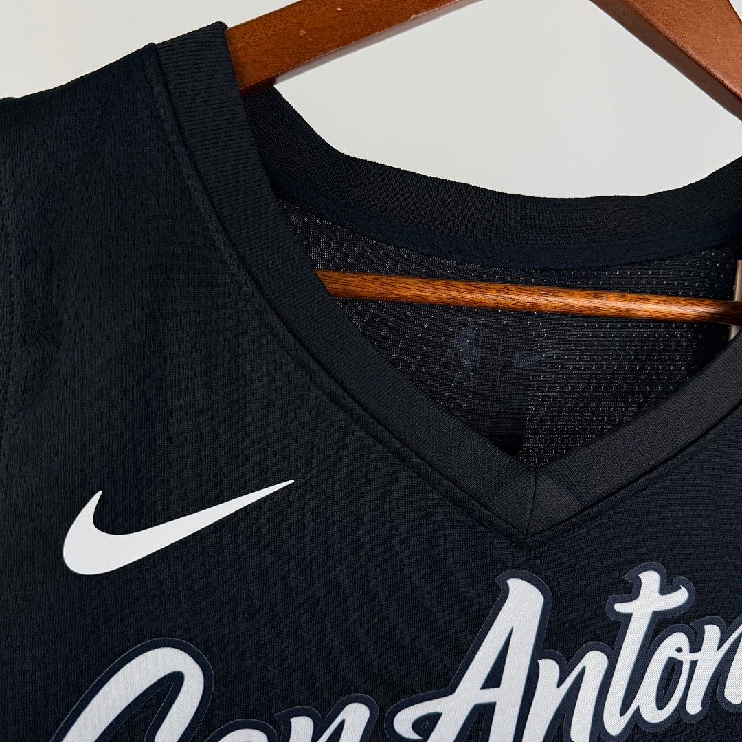 Saison 26 Spurs City Edition n°10