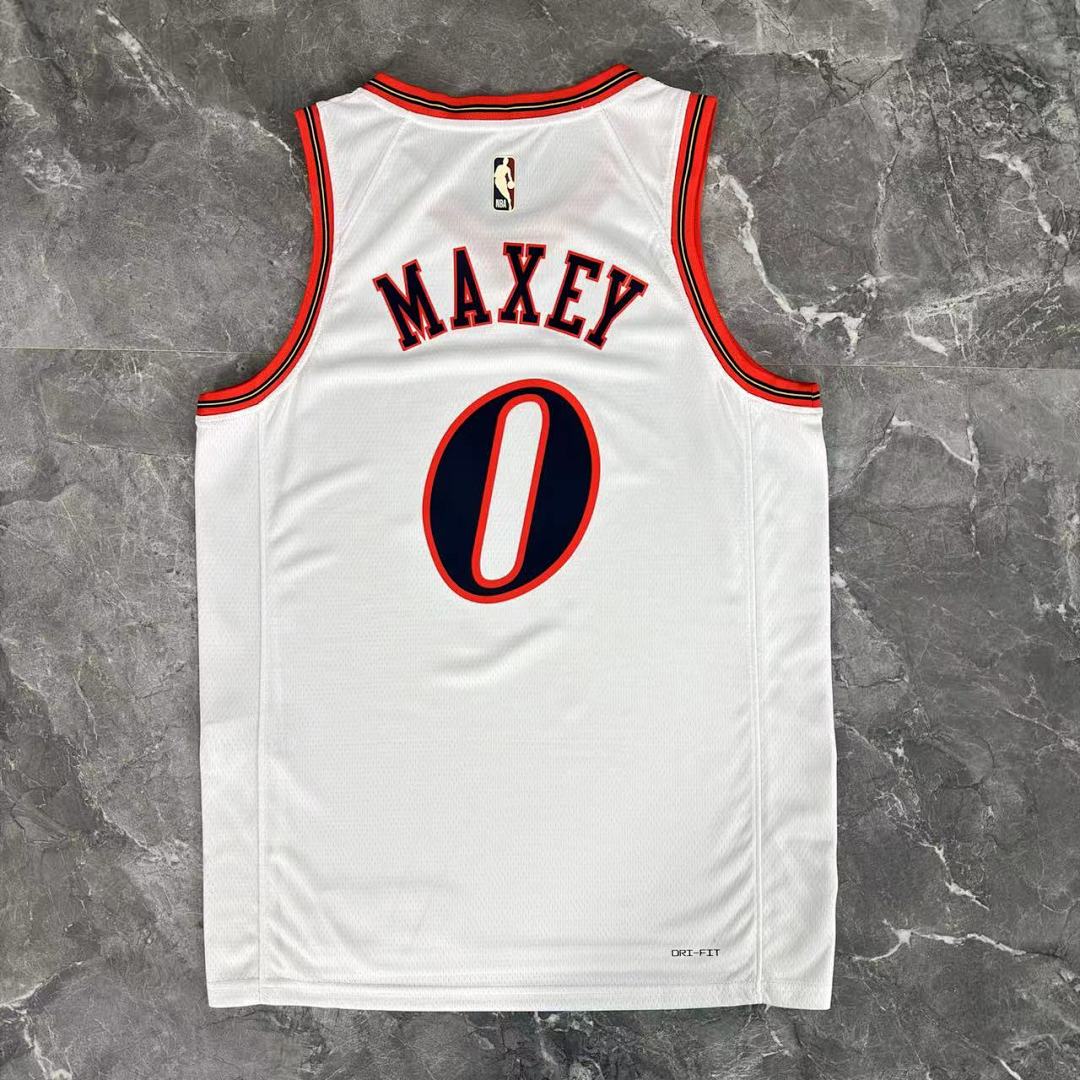 Saison 26 76ers Rétro Blanc n°0 Maxey