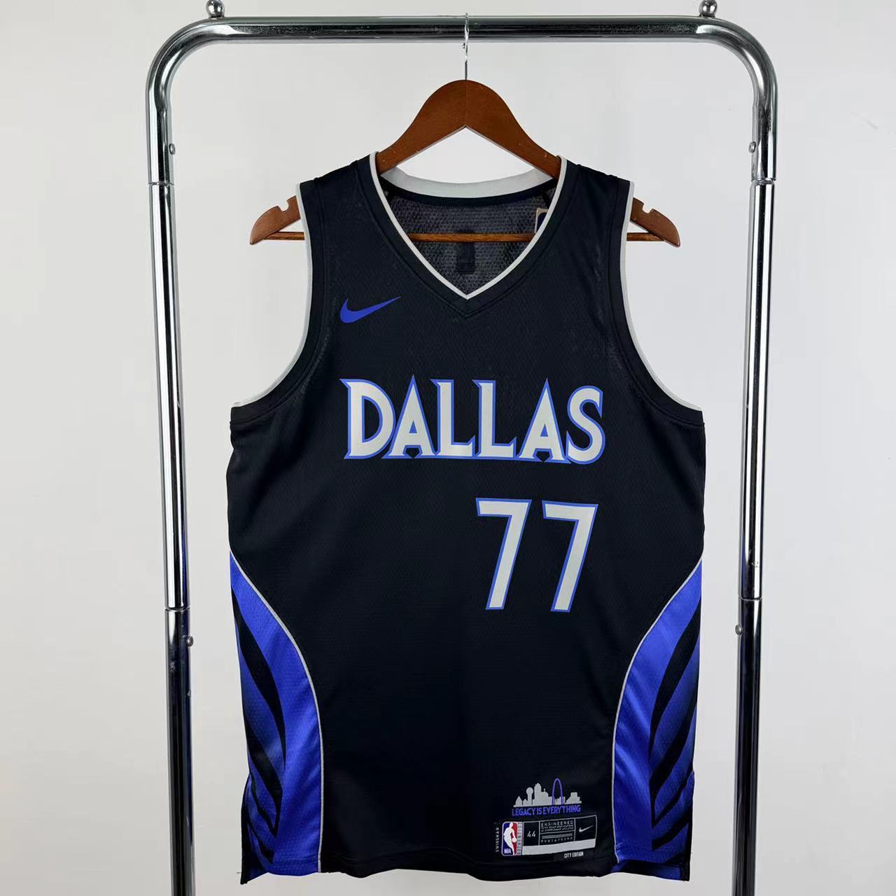 26 Mavericks City Edition n°77