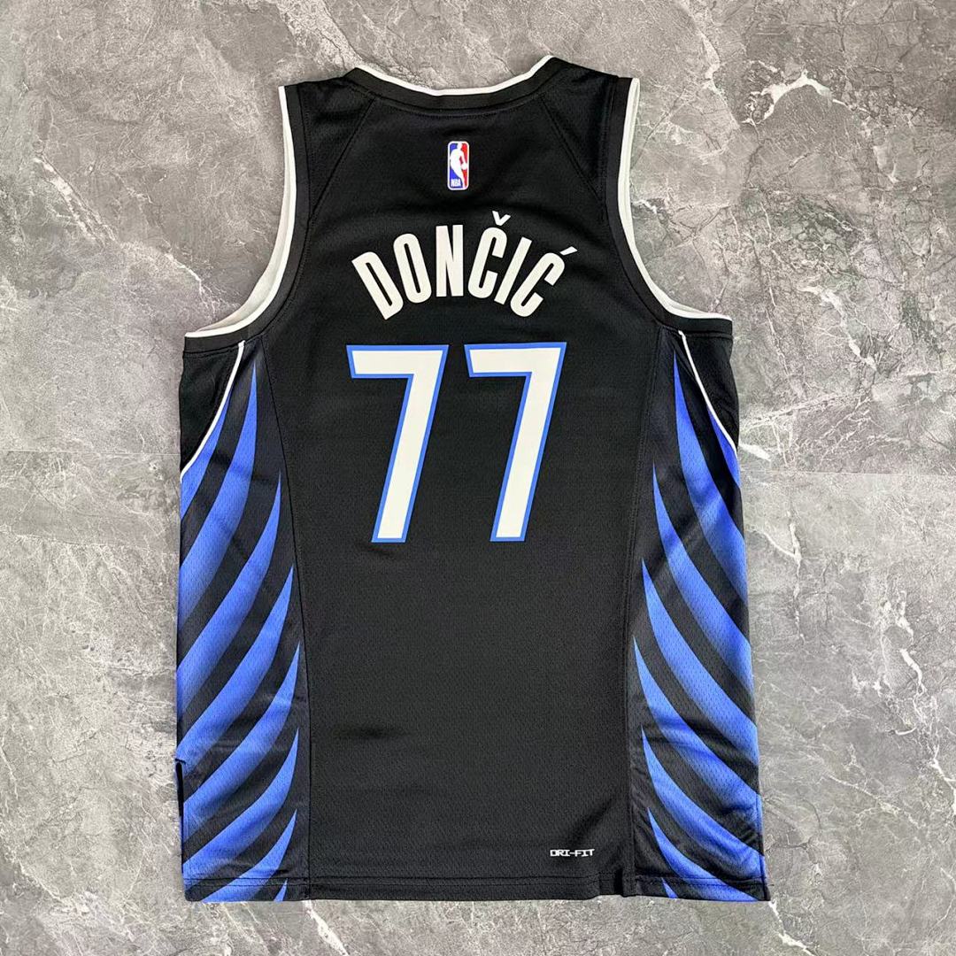 26 Mavericks City Edition n°77