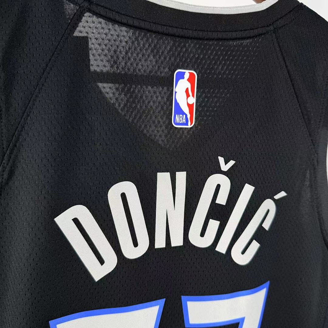 26 Mavericks City Edition n°77