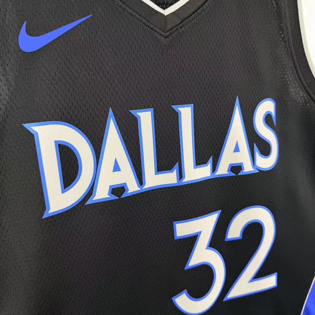 26 Mavericks City Edition n°32
